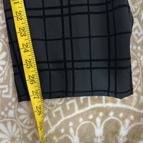 Talbots Stretch Fit Windowpane Black Plaid Pants Velvet Checks Sz 6 - Picture 7 of 7